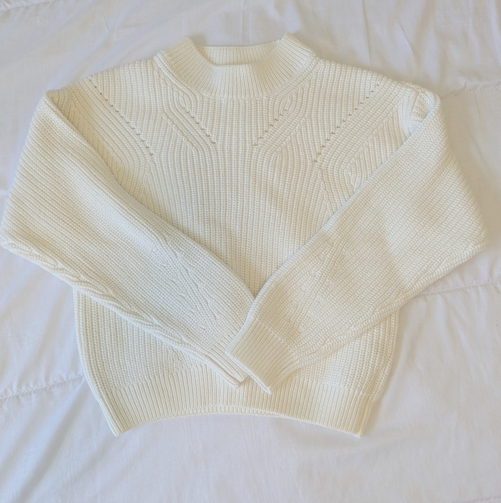 Elegant Cream knitted Sweater